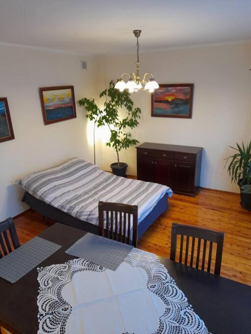 Apartamento Bronowice- Parter Domu Cracovia Exterior foto